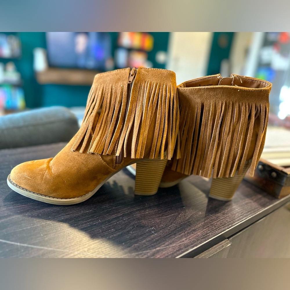 Brown suede fringe boots